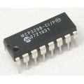 MCP3208-CI DIP16 (ADC)