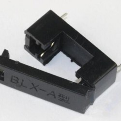 ฐานฟิวส์ ที่เสียบฟิวส์ แบบลงปริ้น ใช้กับ fuse ขนาด 5x20mm