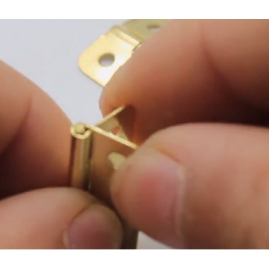 ขาย บานพับ โลหะ ขนาดเล็ก 2.3x1.9 mm ราคา 8.00 บาท ในไทย